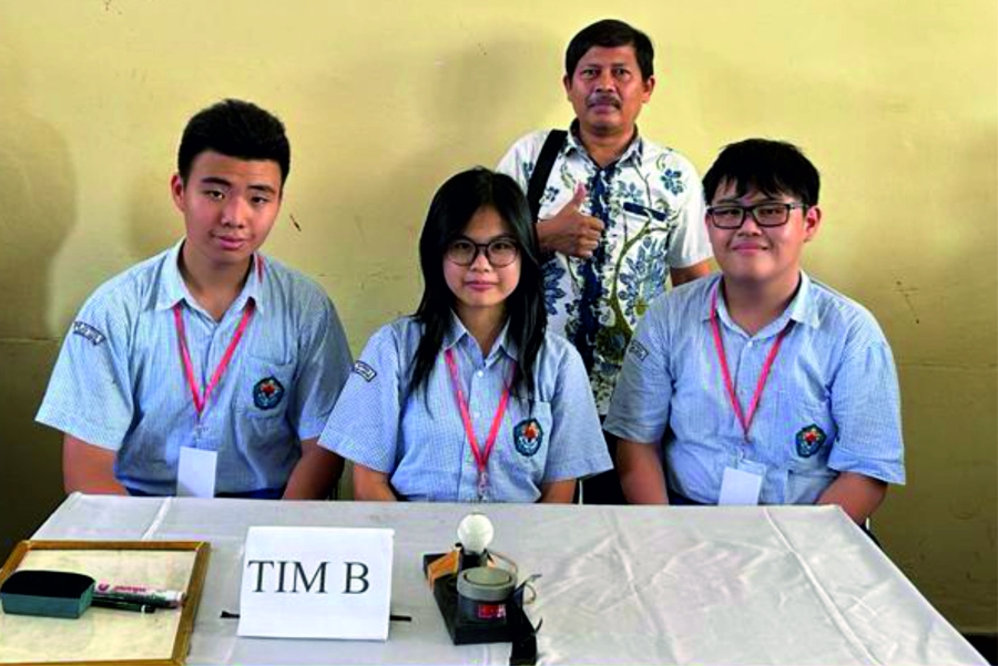 SMP Xaverius 2 Bandar Lampung mengikuti LCT MIPA Tingkat SMP di STKIP PGRI Bandar Lampung